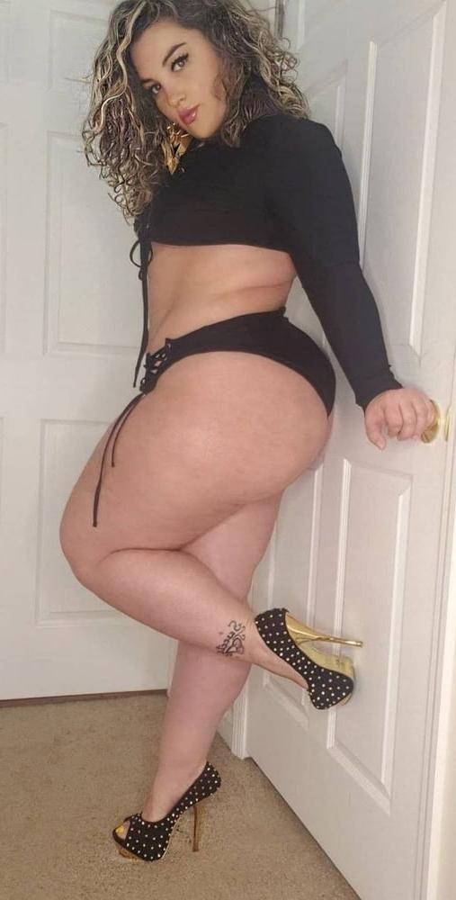 25P Chubby girl
