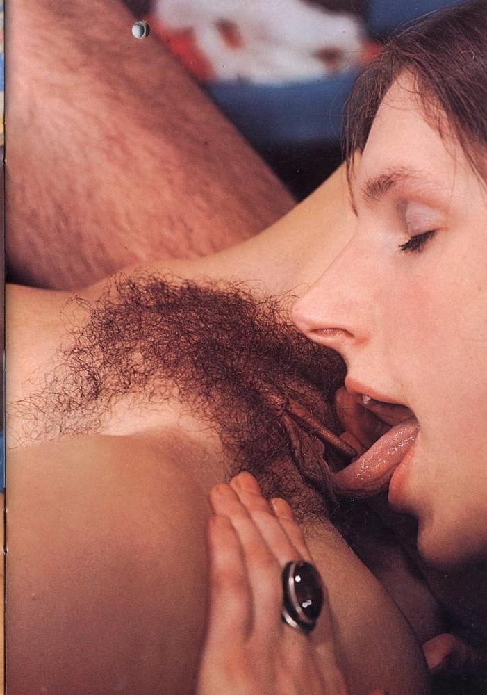 24P Classic Cunt Licking Women 2 (no lesbian)