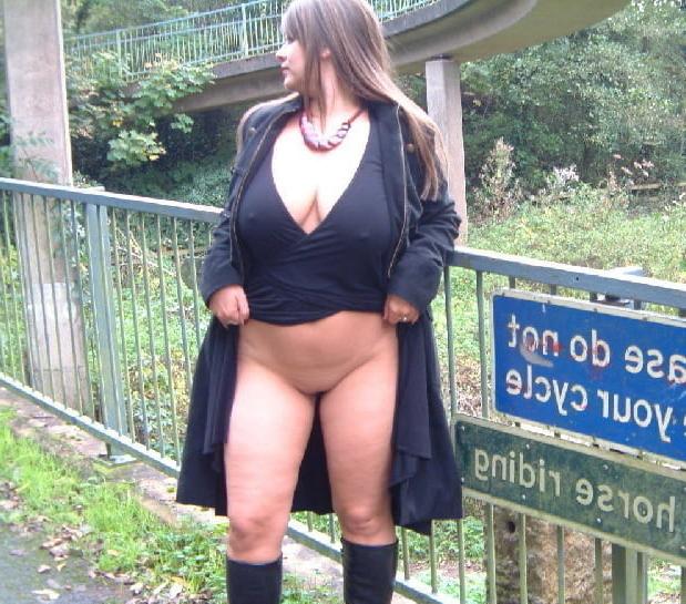 25P Nice BRITISH  ladies