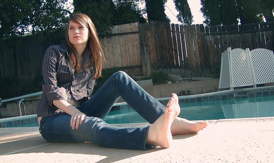 20P Teens and feet 3