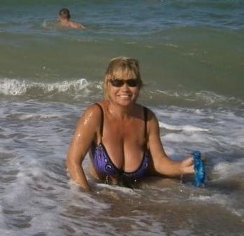 14P Chubby tits