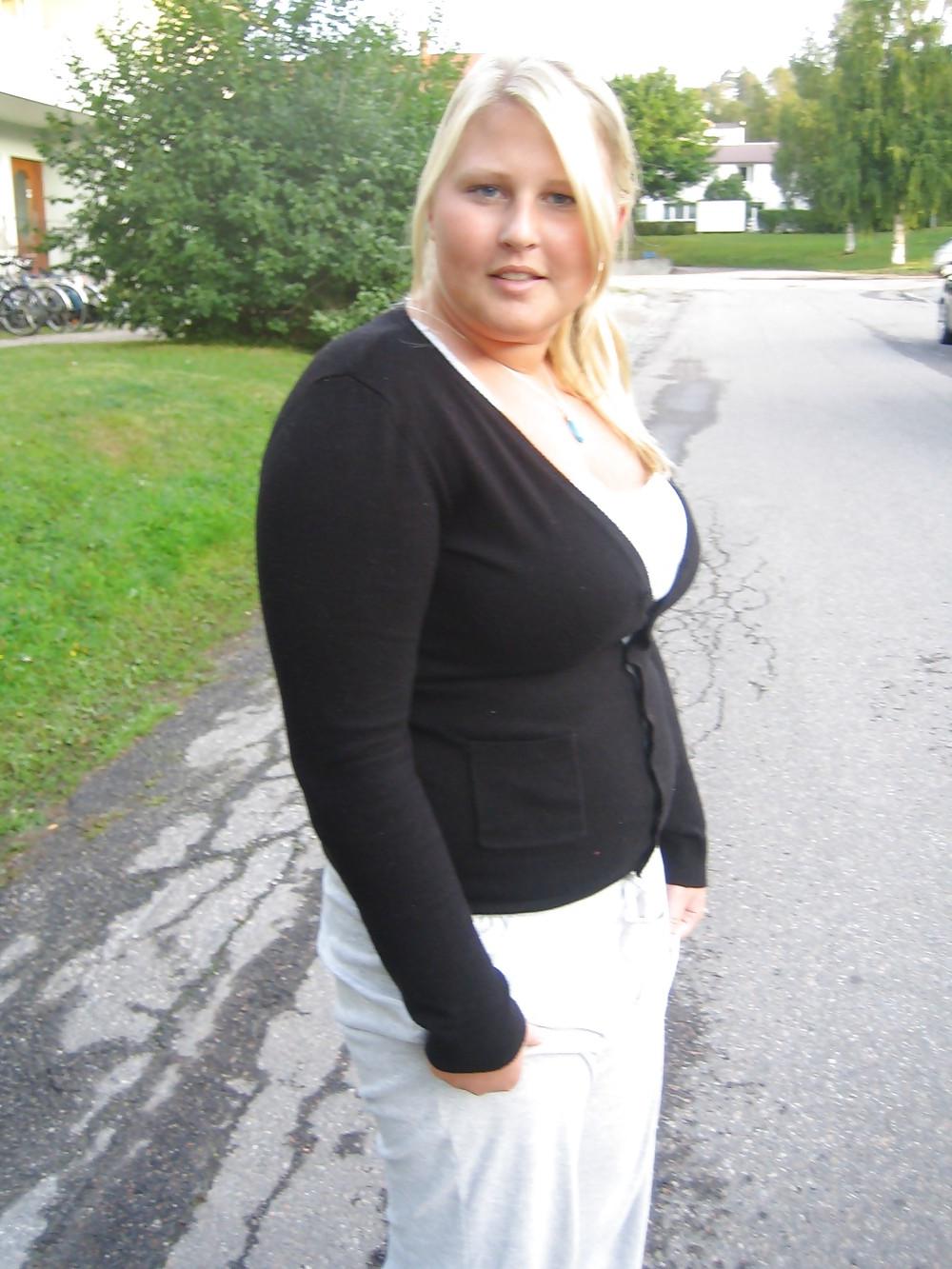 25P Chubby swedish girl