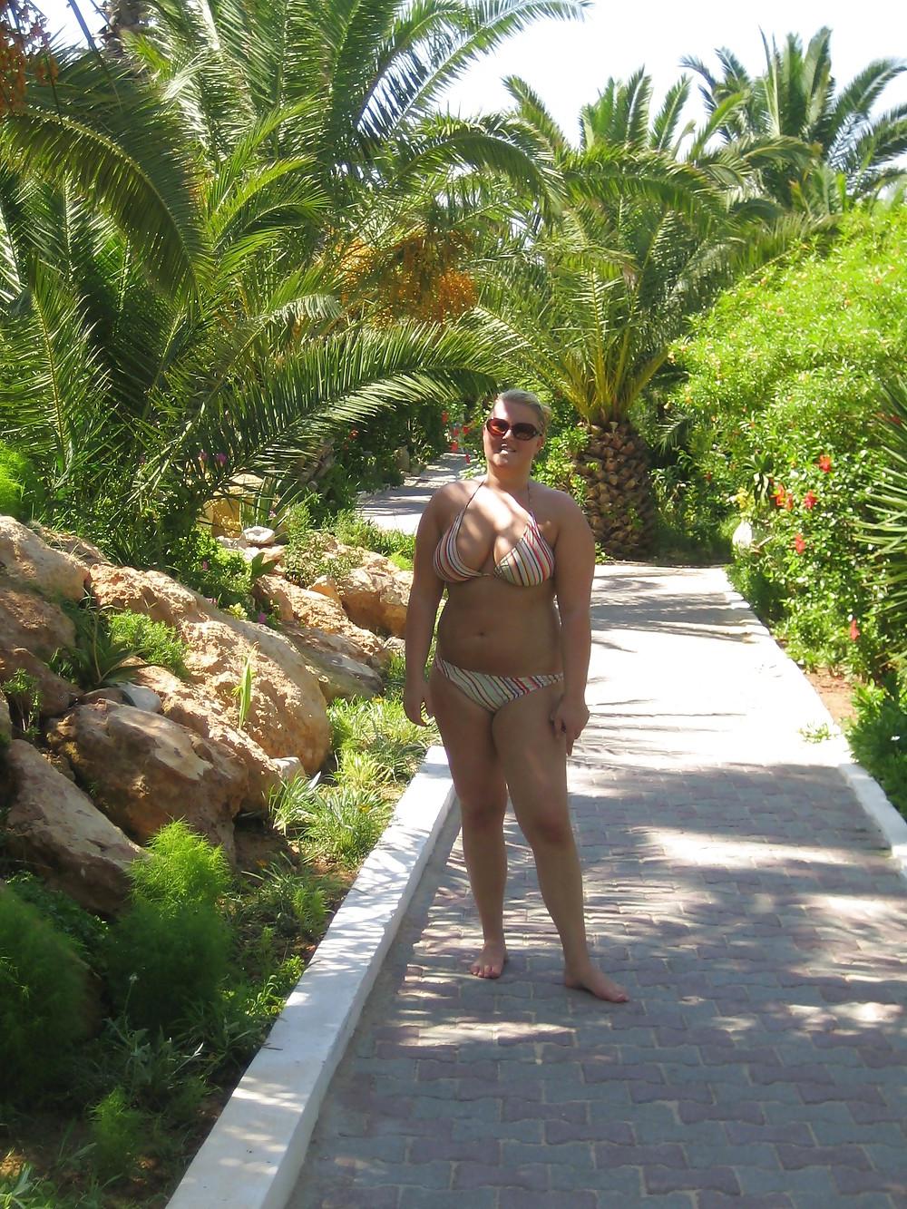 25P Chubby swedish girl