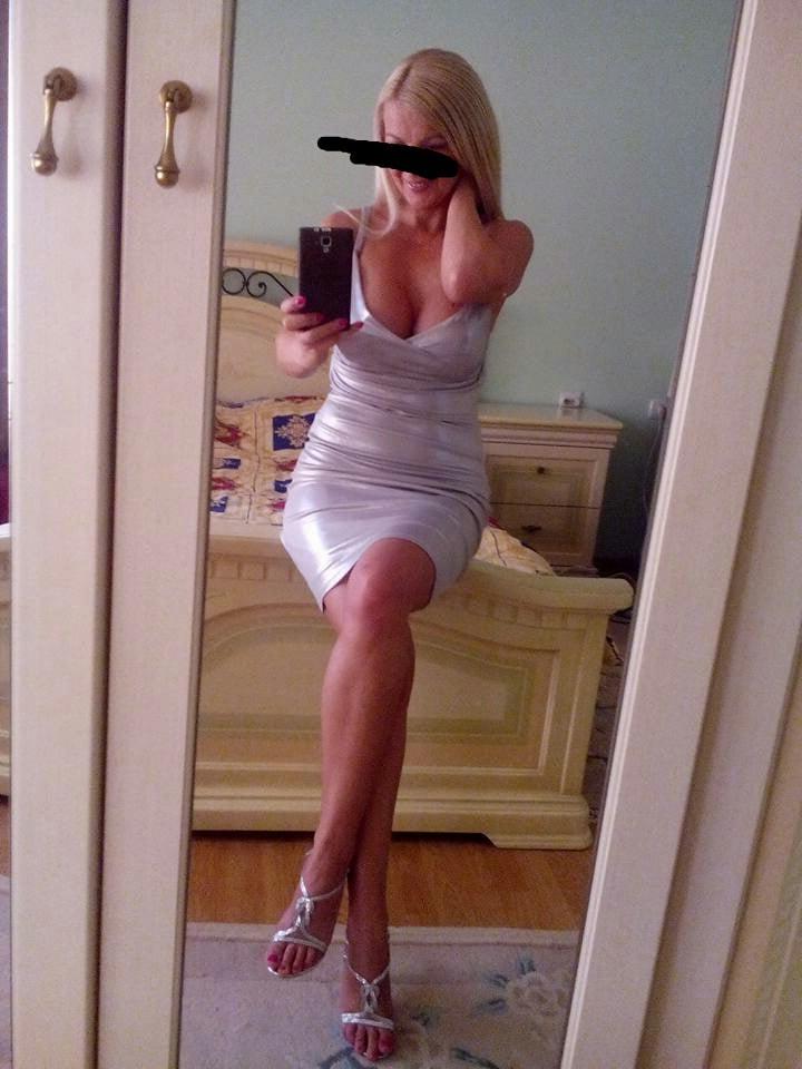5P My Blonde Bimbo Mom Stolen Pics #1 ONLY FOR BIG BLACK COCKS