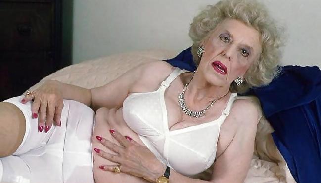 18P Real Grannies 5