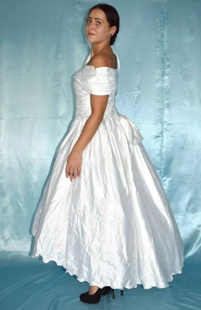25P Silky wedding bride gowns &amp; dresses 2