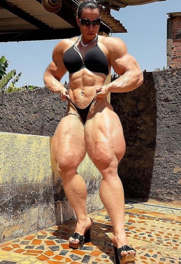 25P Beautiful Muscled Women 30