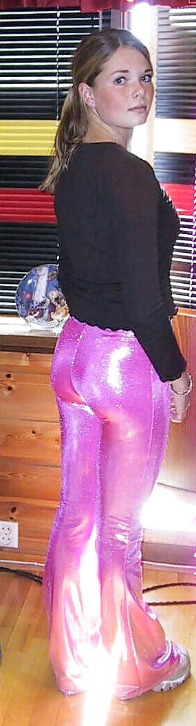 25P Juicy shiny butts