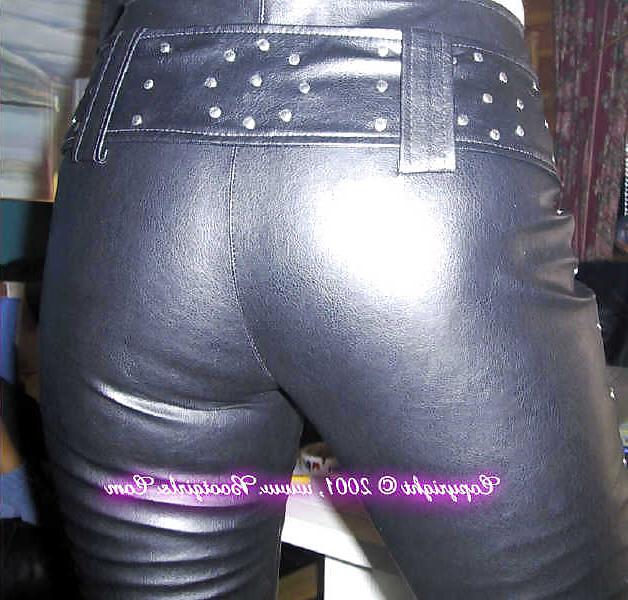 25P Juicy shiny butts