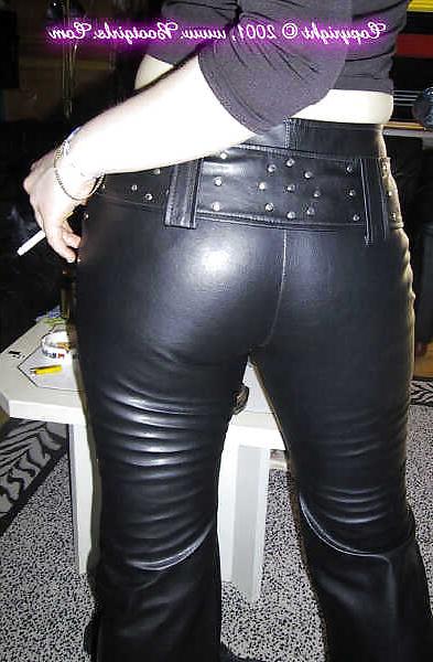 25P Juicy shiny butts