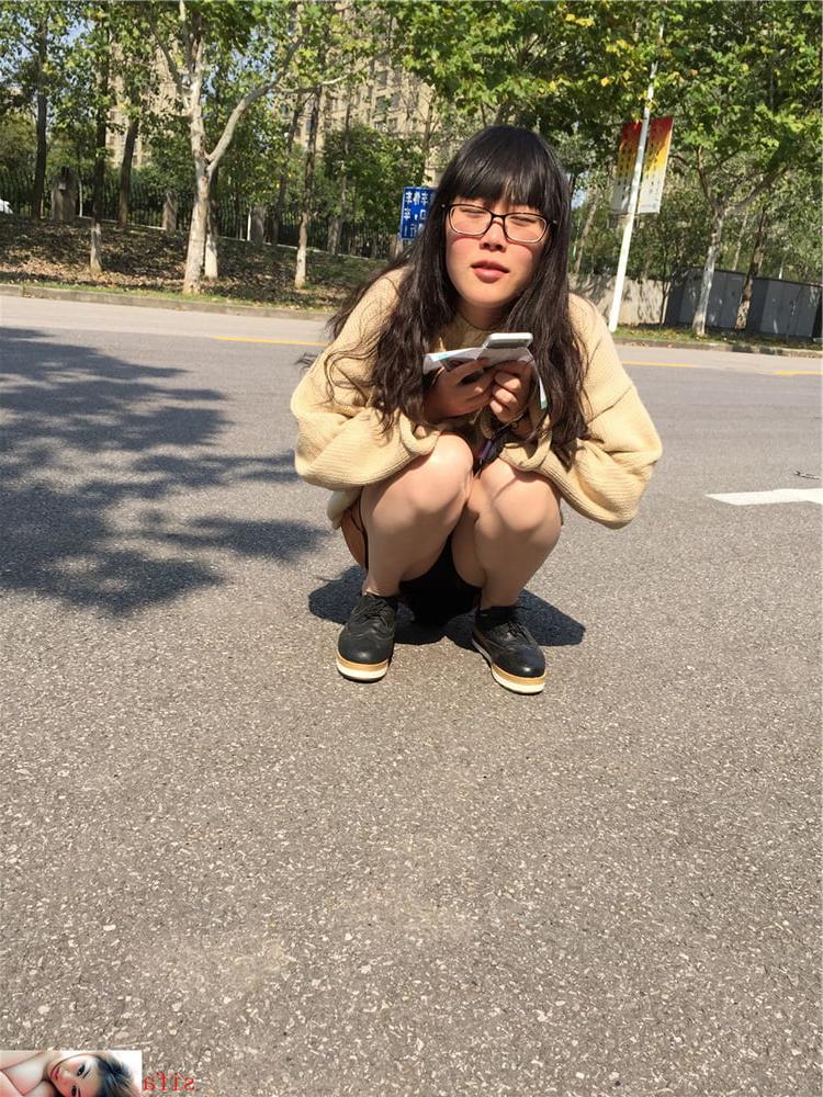 25P Asia girl with glasses 17