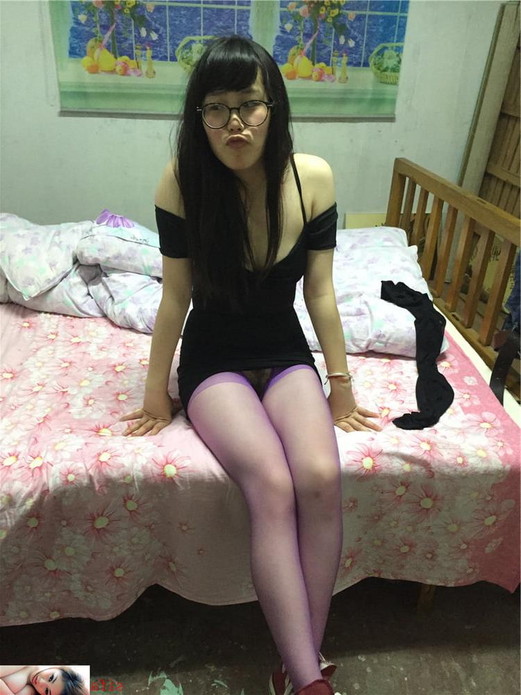 25P Asia girl with glasses 17