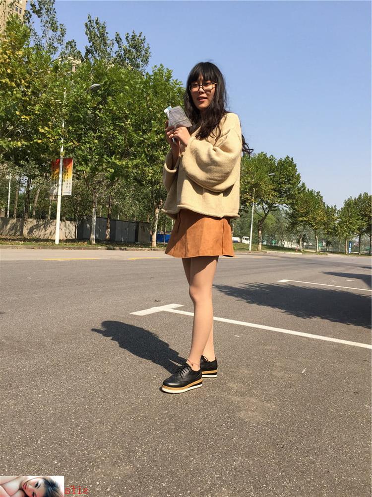 25P Asia girl with glasses 17