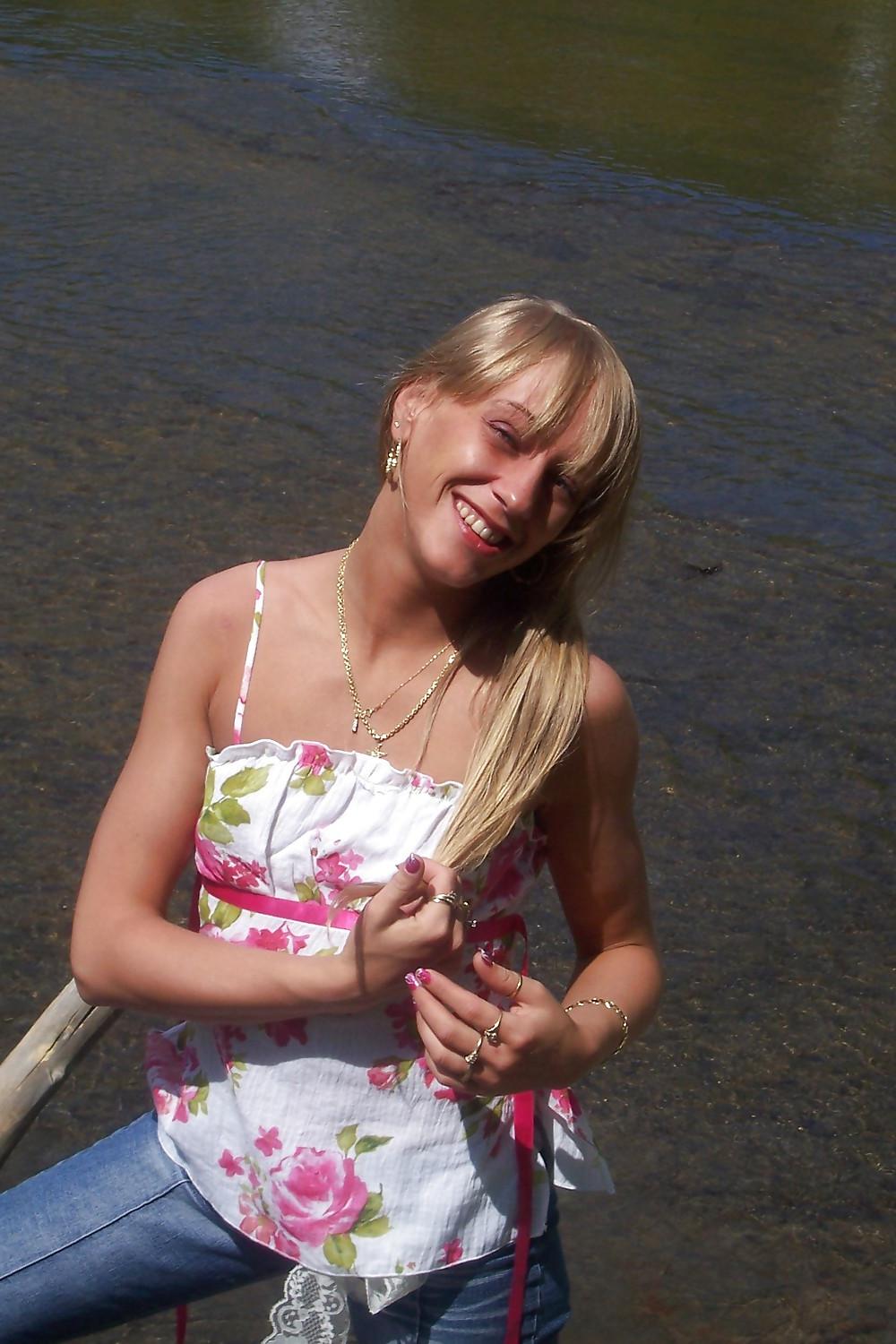 25P Hot LiL Bi Blonde Stripper Bitch