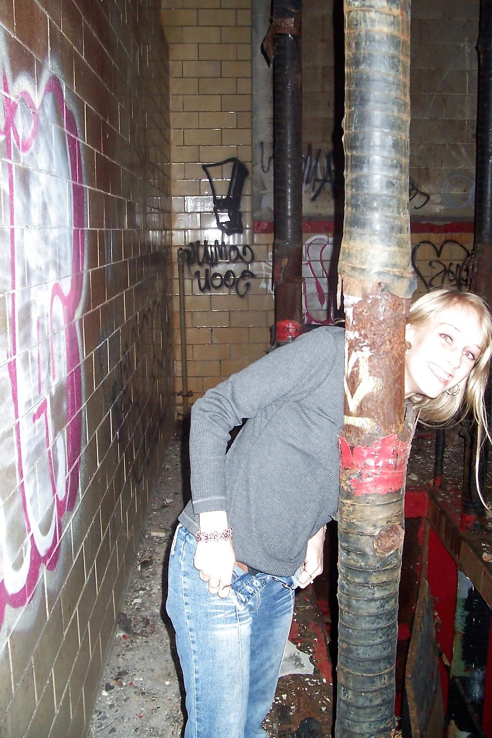 25P Hot LiL Bi Blonde Stripper Bitch