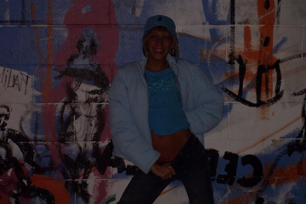 25P Hot LiL Bi Blonde Stripper Bitch