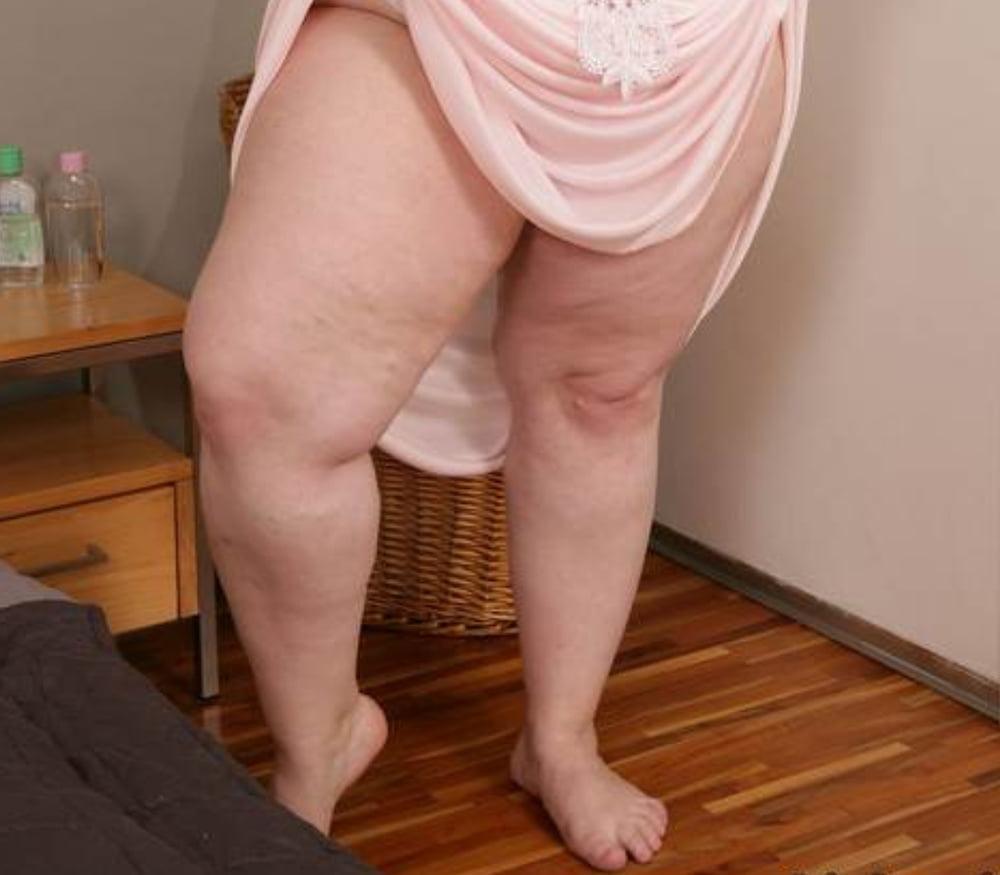 25P Sexy &amp; Chubby Legs 10