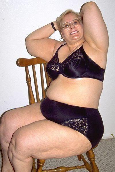 14P Mature  a little chubby