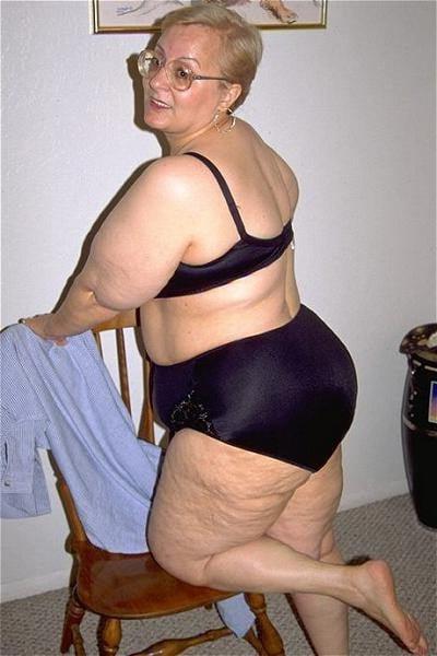 14P Mature  a little chubby