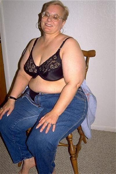 14P Mature  a little chubby