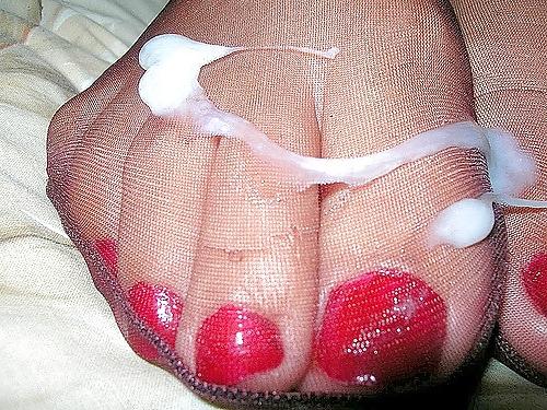25P Dee's Sexy feet in Pantyhose for you Foot Lovers