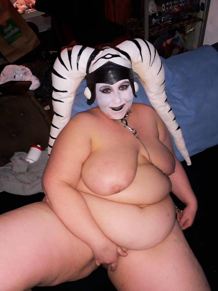 21P How to punish your twi'lek slave