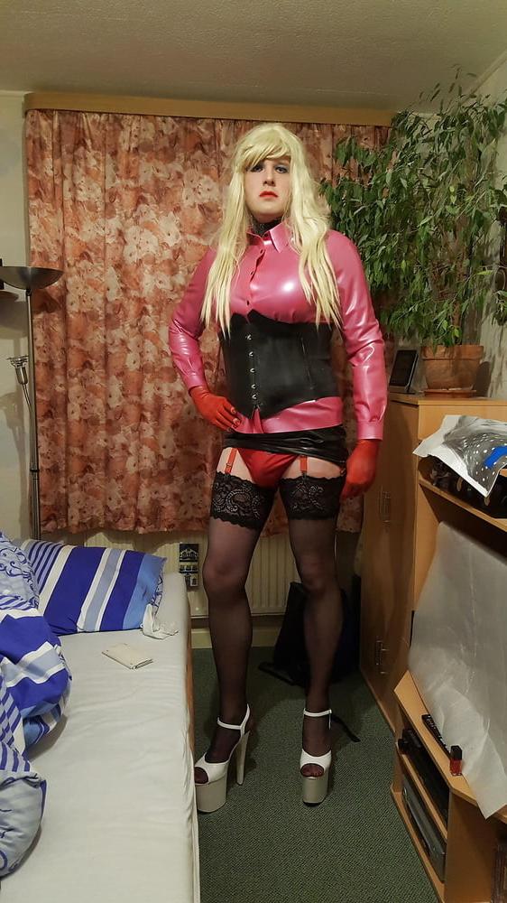 14P Zofe Alexa 122 Latex devot schwanzgeil  Bereich Zittau