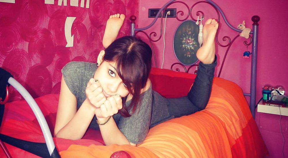 25P Wtf Sexy Teenie Feet reloaded v1.2