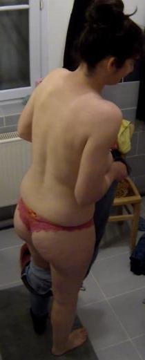 13P LAURA 32 Y FRENCH BITCH FROM AMIENS