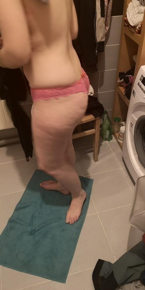 13P LAURA 32 Y FRENCH BITCH FROM AMIENS