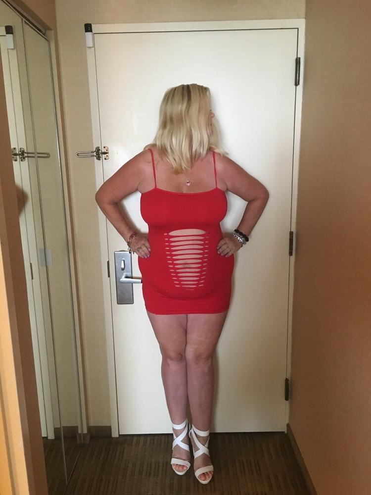 23P sexy mature curvy blonde blue eyes lady  and hung 8inch guy