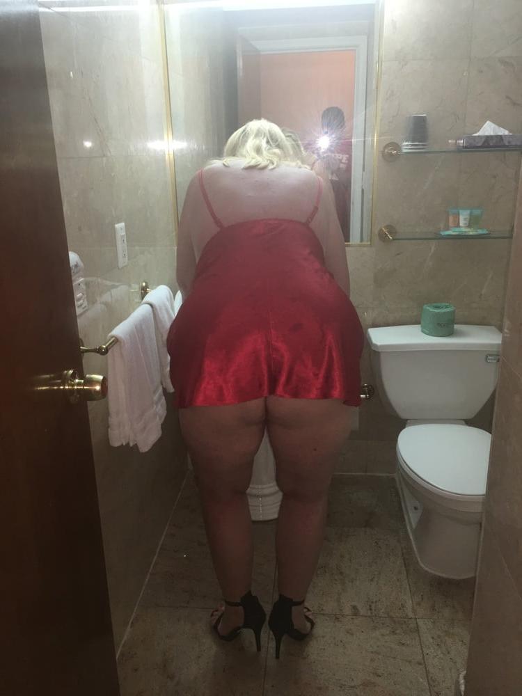 23P sexy mature curvy blonde blue eyes lady  and hung 8inch guy