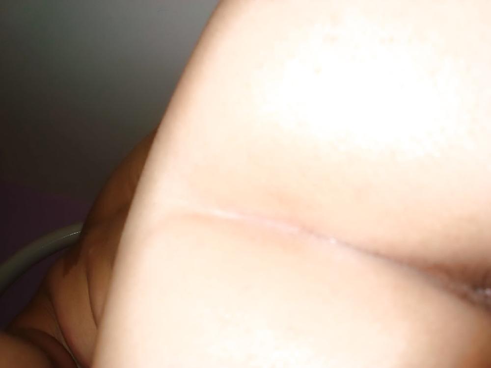 25P Amateurs delights 34 - Cute teen exposing herself