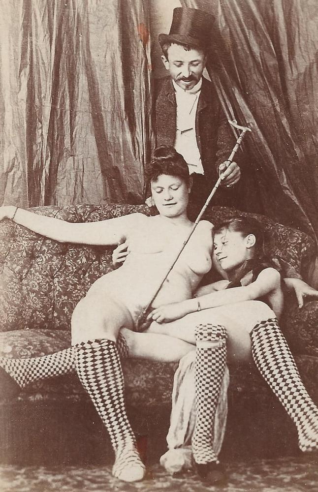 25P Real Vintage Porn 001