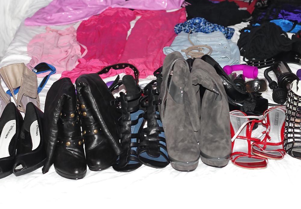 8P My toys and some clothings