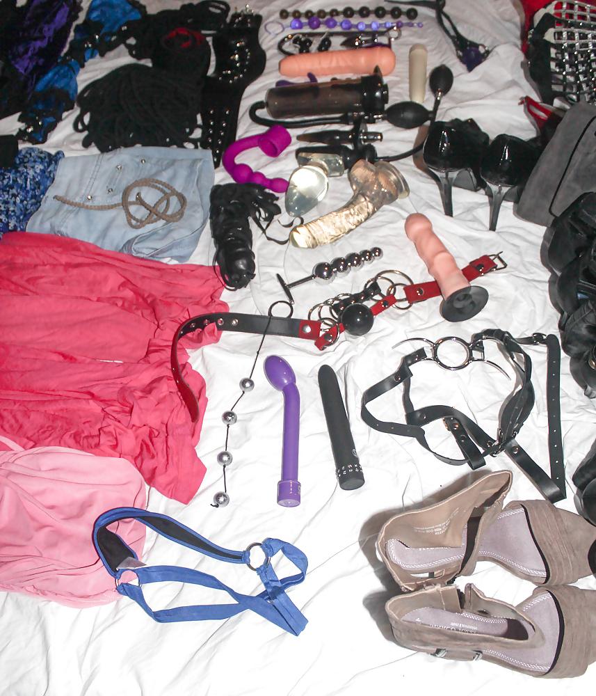 8P My toys and some clothings