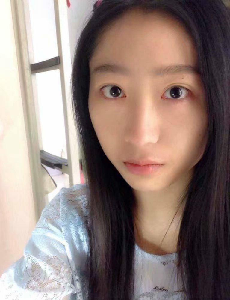21P Asia girl with glasses 8