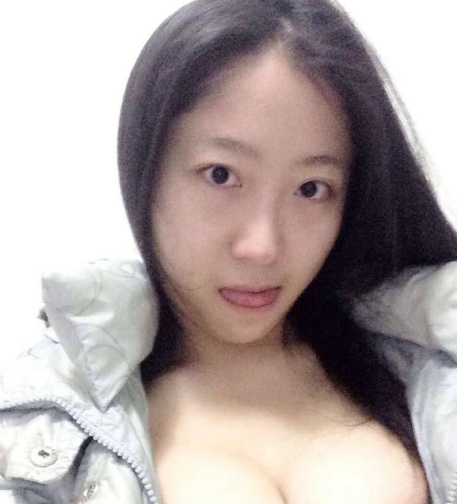 21P Asia girl with glasses 8
