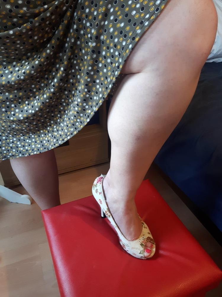 25P Sexy &amp; Chubby Legs 9