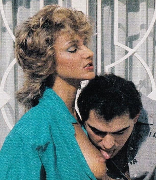 25P classic magazine #761 - prize for a Paris peeper
