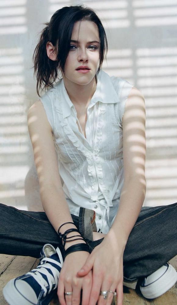 25P Kristen Stewart