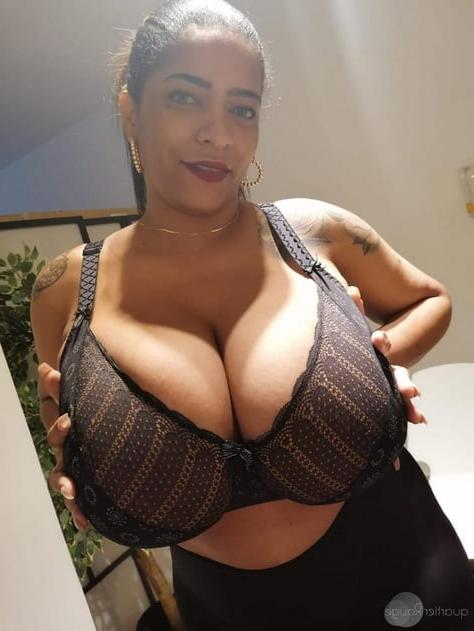 25P My bOOb queens 27