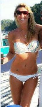 9P Sexy MILF 4