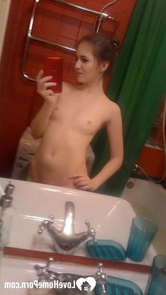 20P Cute teen has no shame in exposing herself
