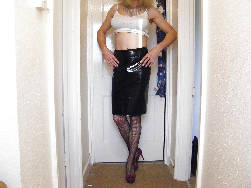 25P PVC skirt high heels