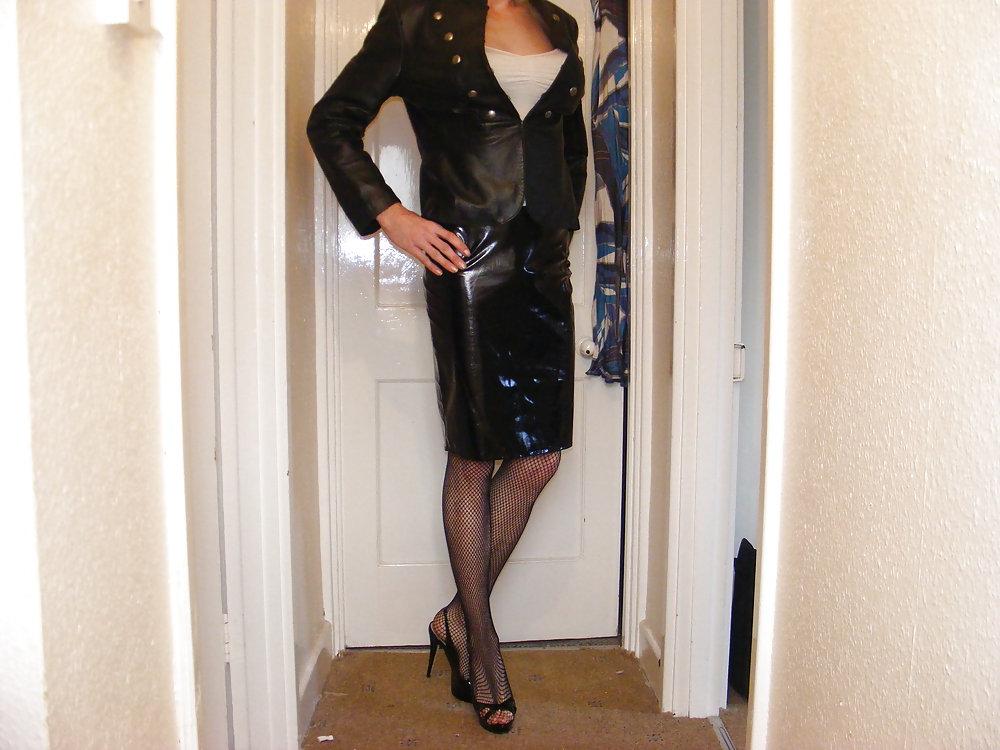25P PVC skirt high heels