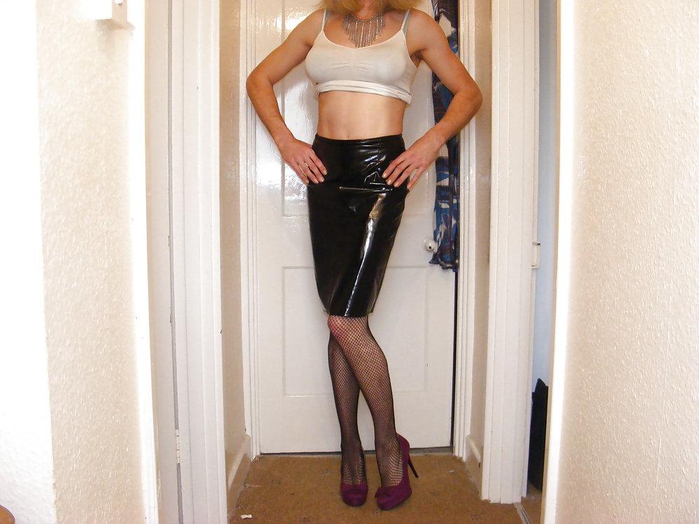 25P PVC skirt high heels