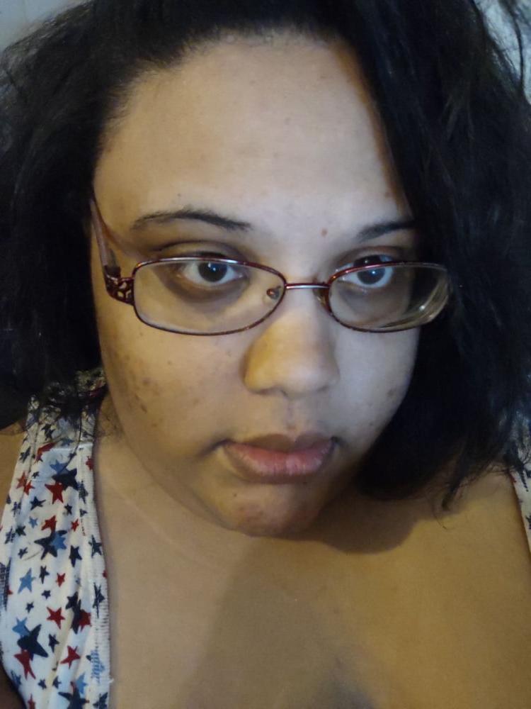 19P Ugly fat whore Jessica Jones thinks she's cute
