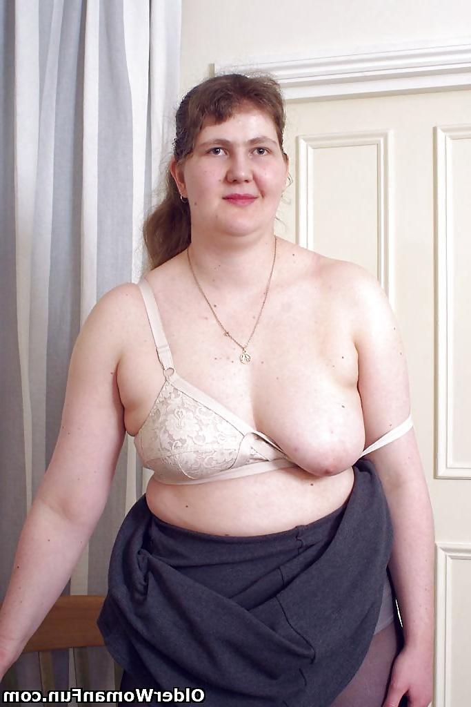 16P British vicar's wife Elizabeth from OlderWomanFun