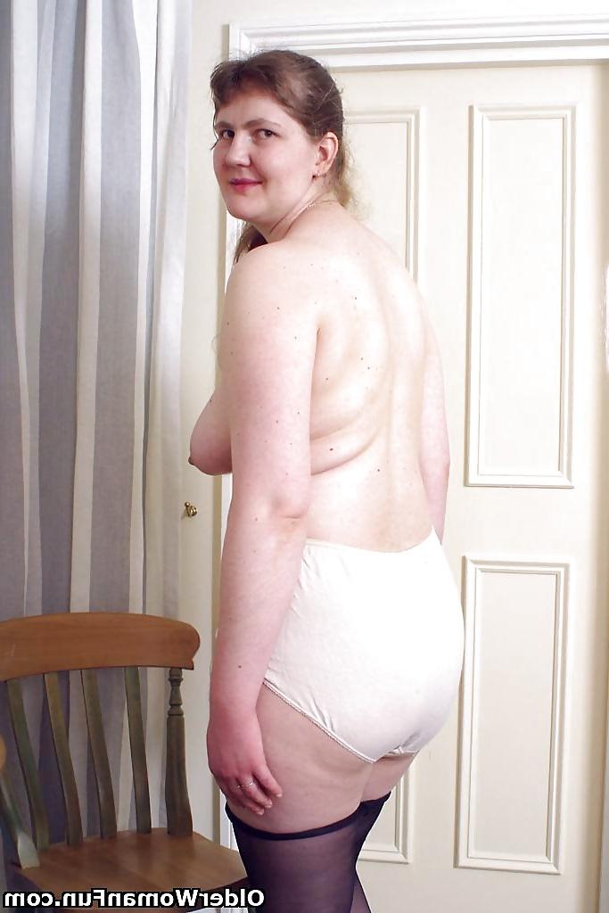 16P British vicar's wife Elizabeth from OlderWomanFun